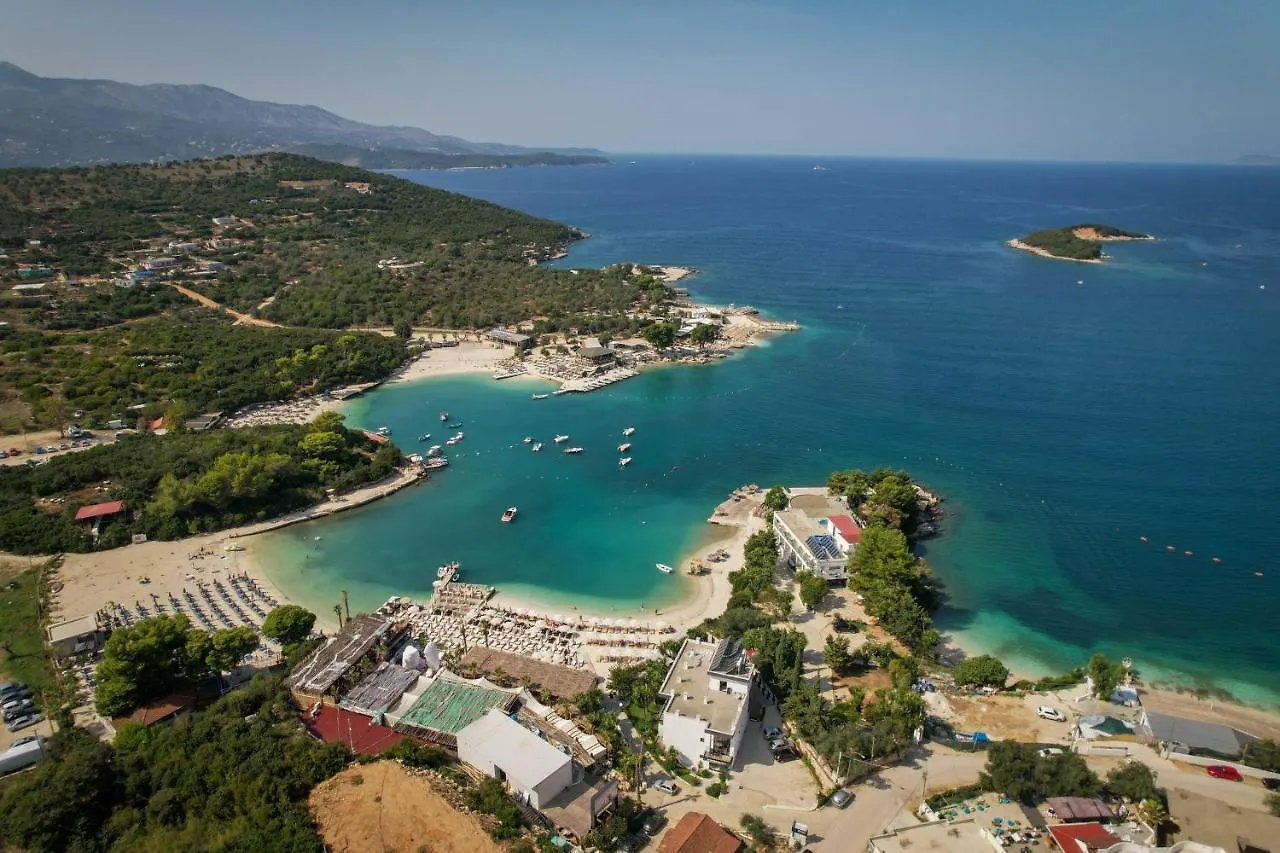 Hotel Denoel Ksamil 4*,