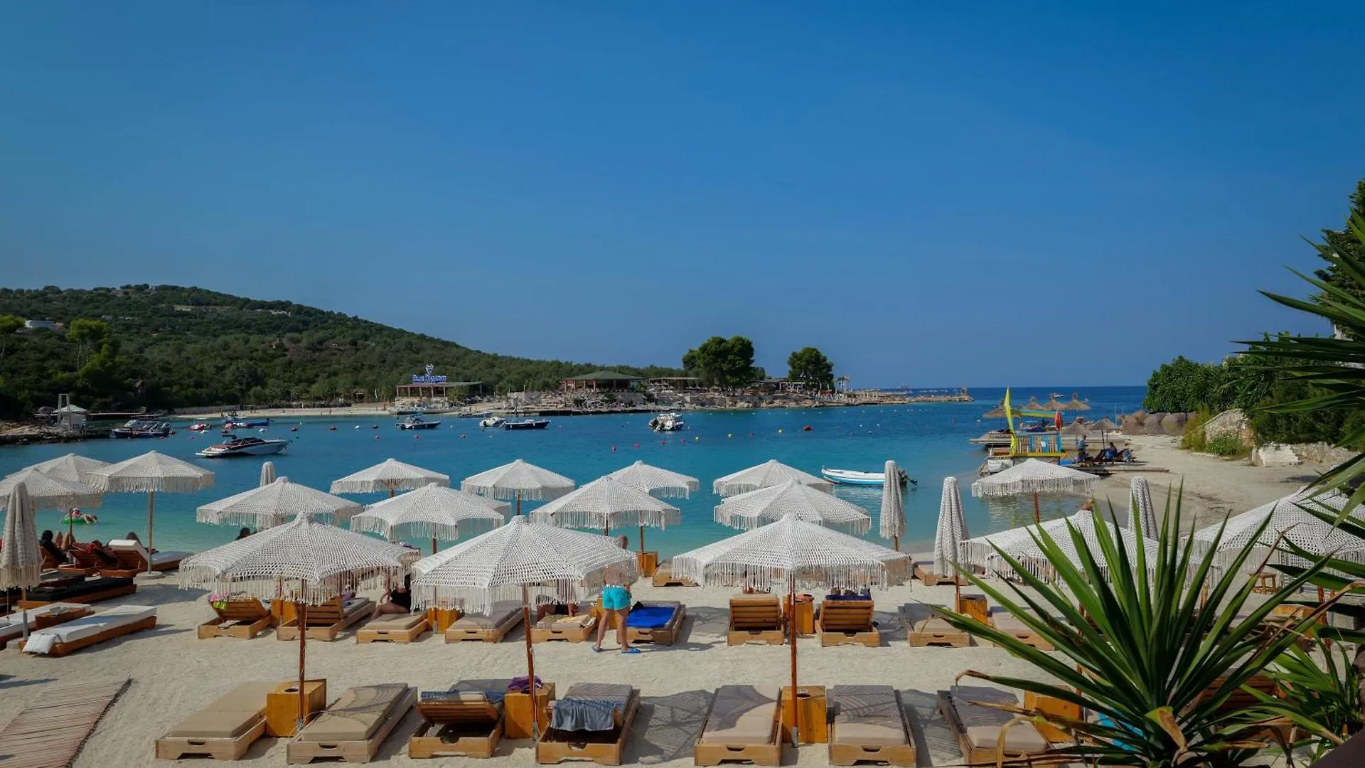 Hotel Denoel Ksamil 4*,