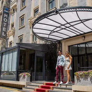 Alba & Otel Bakü
