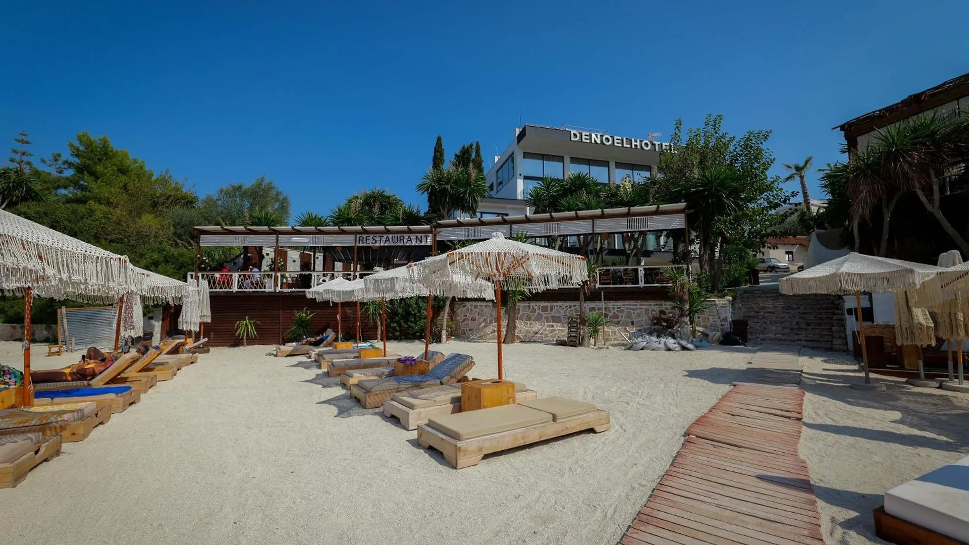 ****  Hotel Denoel Ksamil Albánia