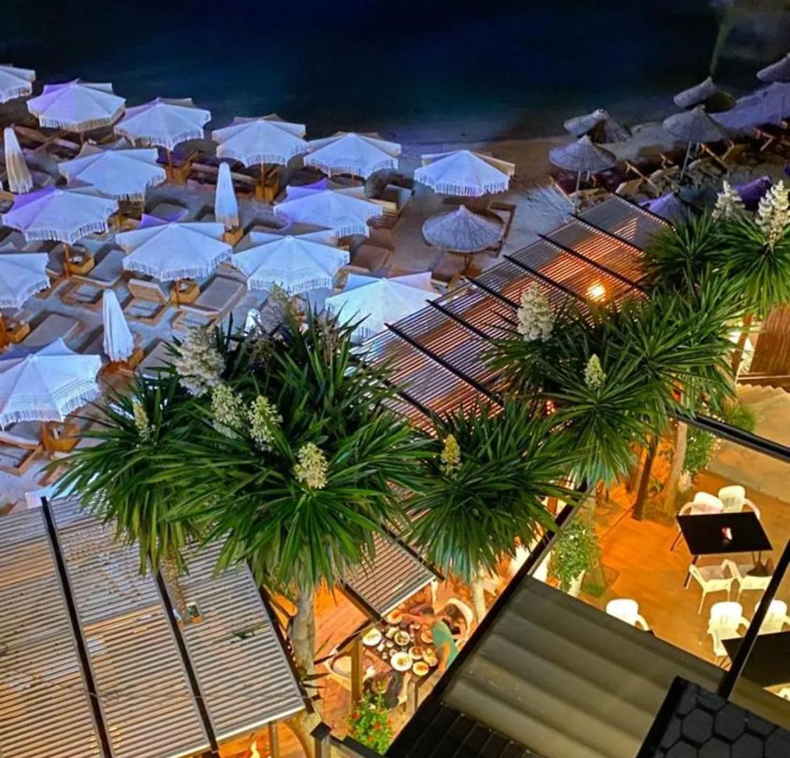 Hotel Denoel Ksamil 4*,
