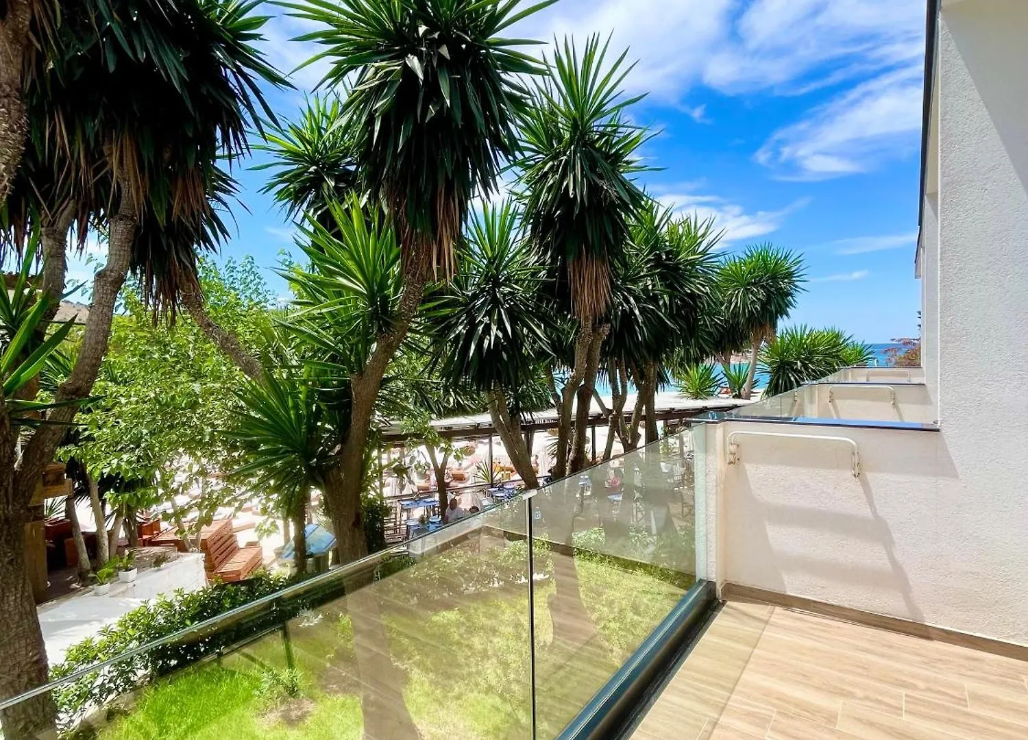 ****  Hotel Denoel Ksamil Albánia
